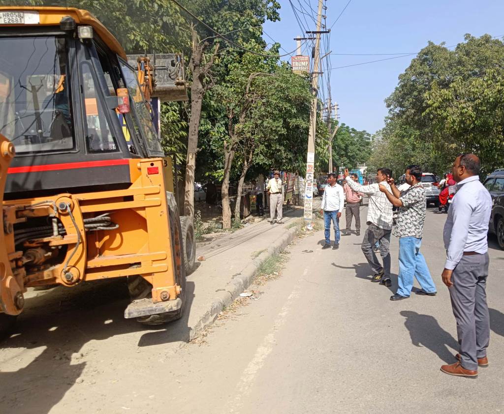 Shopkeepers and Street Vendors Must Abandon the Habit of Encroachment Violators Will Be Fined Next Time Dr Vaishali Sharma Municipal Commissioner